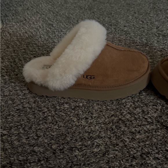Ugg slip ons - Picture 6 of 6